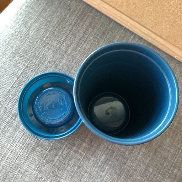 Starbucks Reusable Travel Cup - Sip Sustainably - Picture 5 of 5